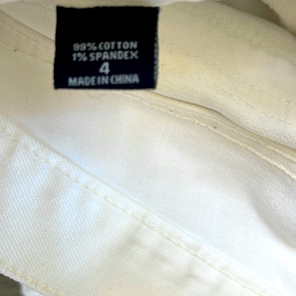 Victoria’s Secret Vintage White Denim Gold Zipper Embellished Ankle Jean/ Size 4 - Picture 10 of 10